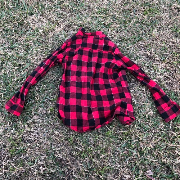 RED | BLACK BUTTON UP FLANNEL TOP SIZE 4/5 - Picture 4 of 4